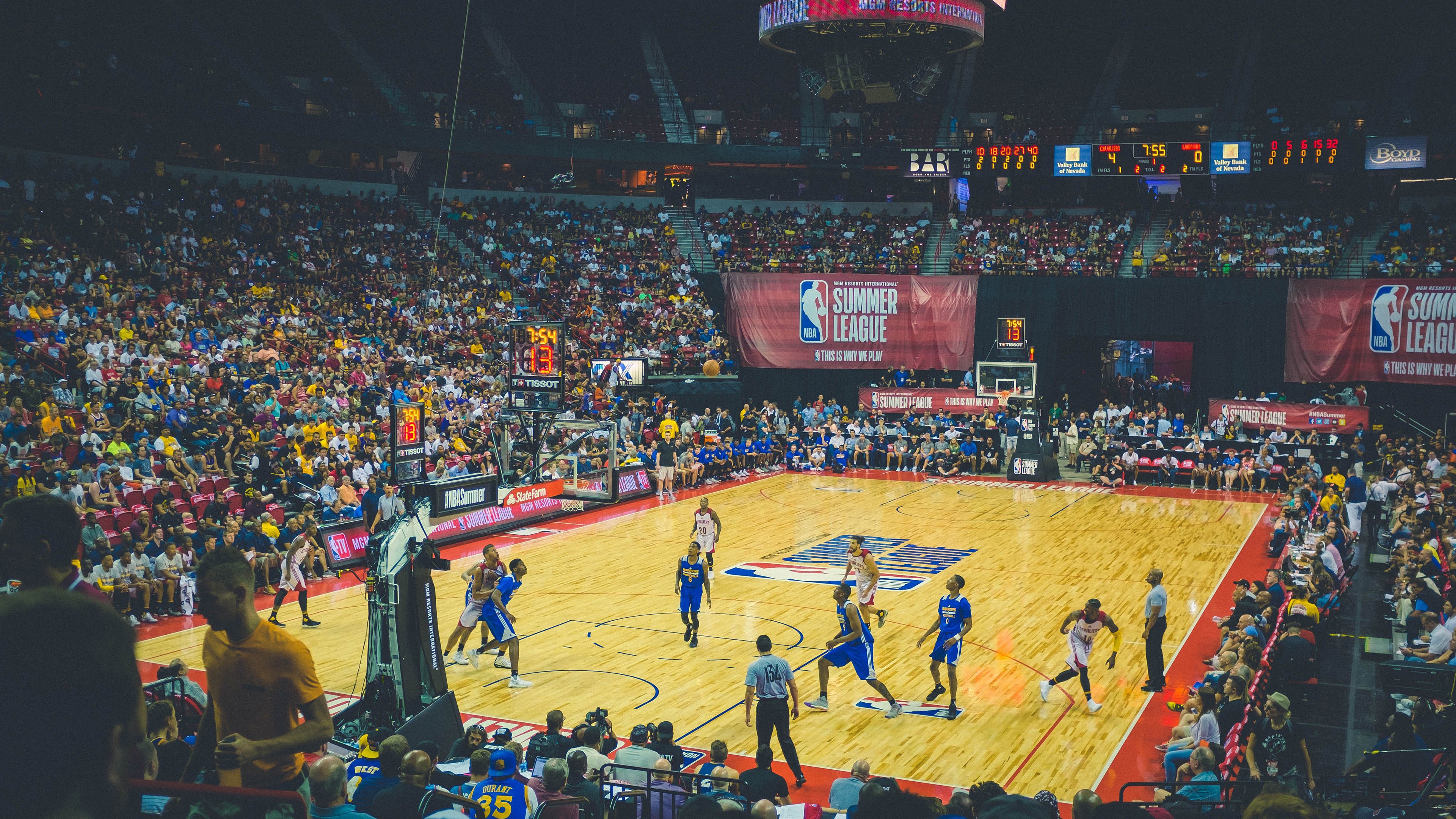 太阳双核合体成功,球队进攻体系顺畅无比,太阳核闪